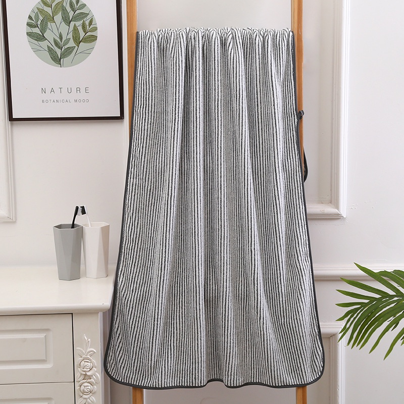 Khăn Tắm Sợi Than tre Hàn Quốc Siêu Mịn Siêu Thấm Nước Cao Cấp Có May Viền và Dây Móc Treo Tiện Lợi