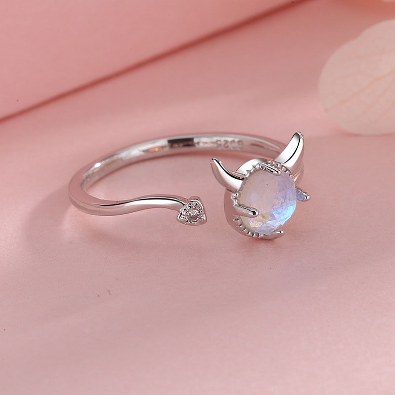 Nhẫn đính quý Moonstone Devil dễ thương chỉnh được cho nữ