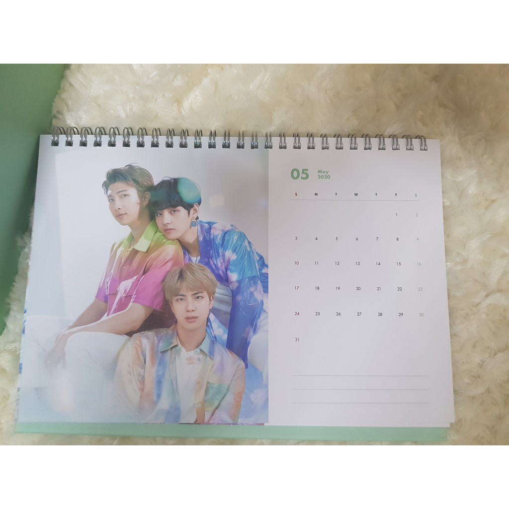 Lịch bàn BTS Season Greeting 2020 hàng chính hãng