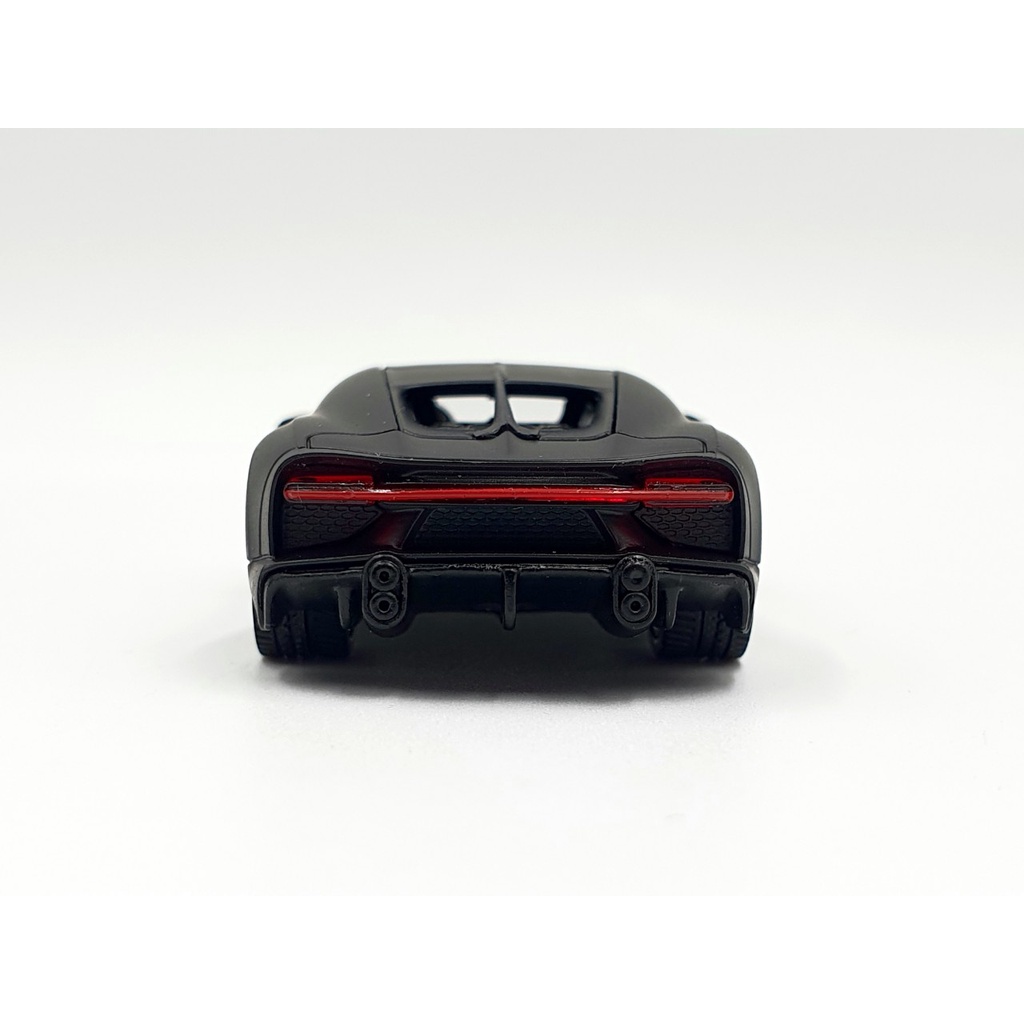 Xe Mô Hình Bugatti Chiron Super Sport 300+ Matte Black LHD 1:64 MiniGT
