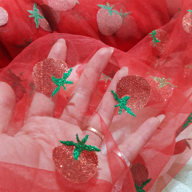 🍓Voan Lưới Mềm Họa Tiết Dâu Tây 🍓1Met