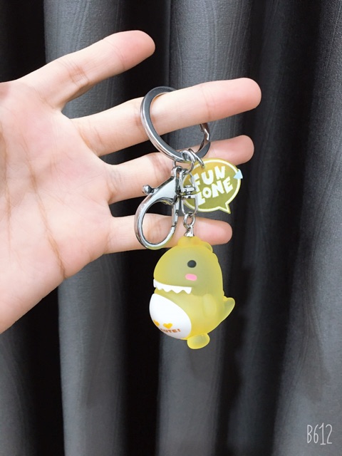 Móc khoá khủng Long phát sáng