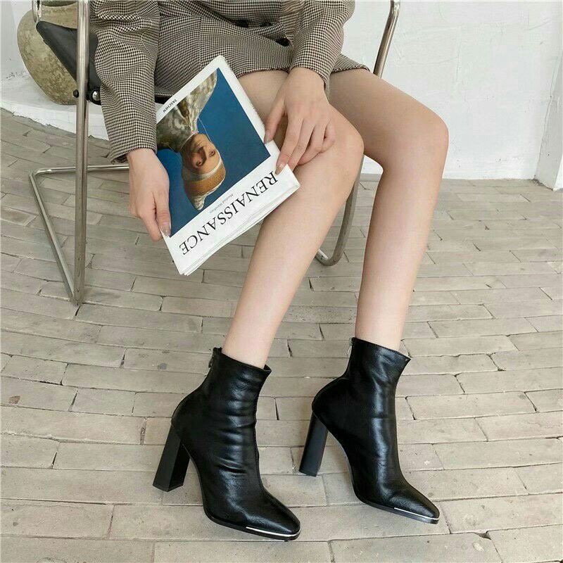 boot gót vuông hộp hoa đào mũi kim loại | BigBuy360 - bigbuy360.vn