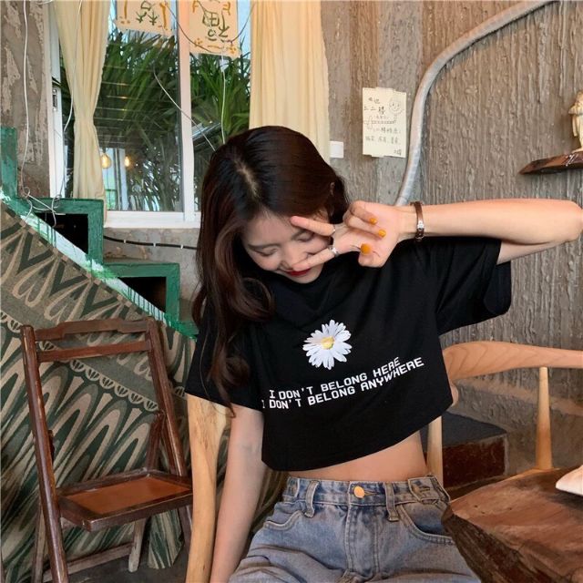 Chuẩn Áo croptop 🌺 freeship 🌺 Áo thun nữ thêu hoa cúc form ôm body đi chơi, dạo phố lh42 hàng chọn