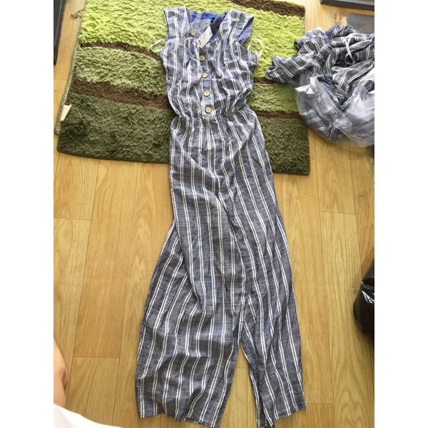 Jumpsuits Linen APT.9 Sát Nách Cổ V Có Hàng Nút Sọc Xám Navy Trắng - Size XL