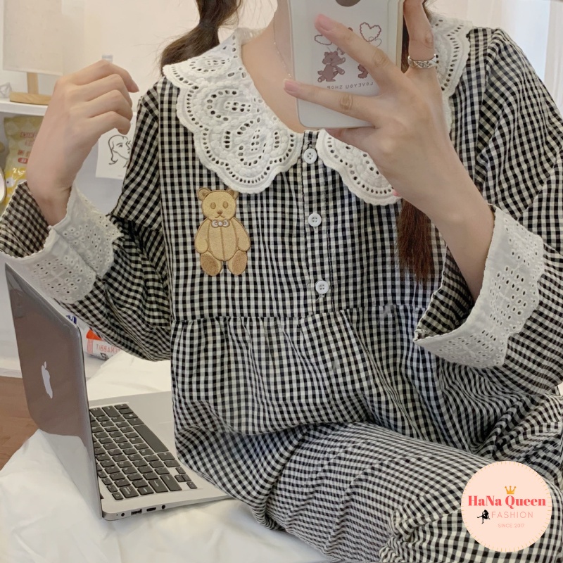 Bộ đồ dài tay hoạ tiết kẻ kẻ phối cổ ren cực xinh (Hàng có sẵn)