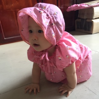 Bộ cô gái hà lan cho bé gái