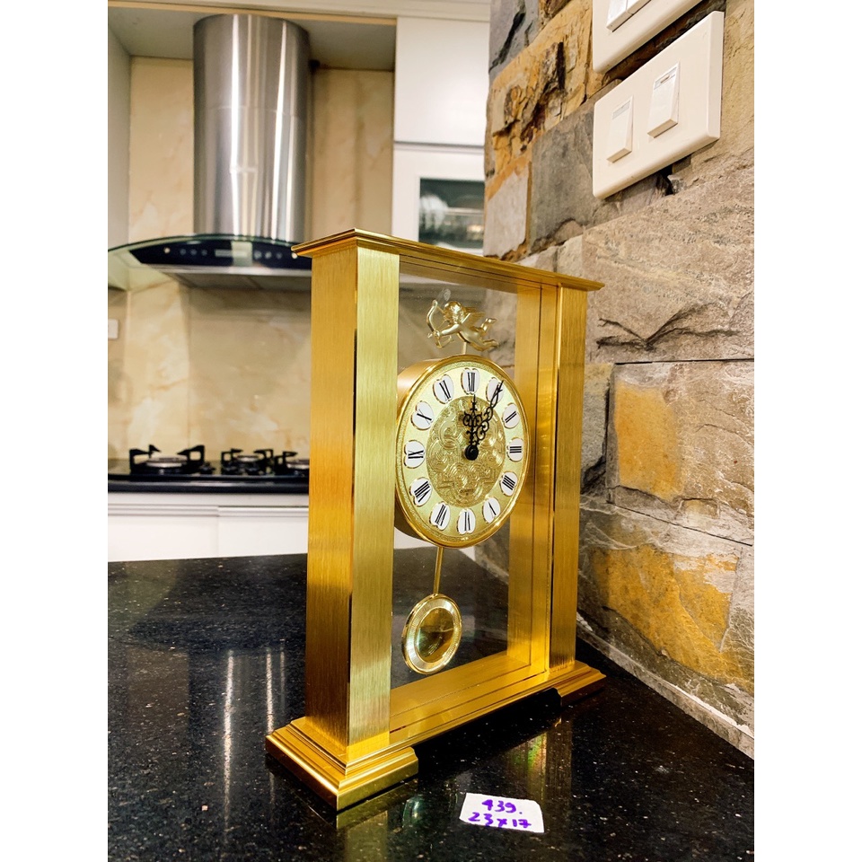 Đồng hồ để bàn Seikoo mặt số la mã sang trọng