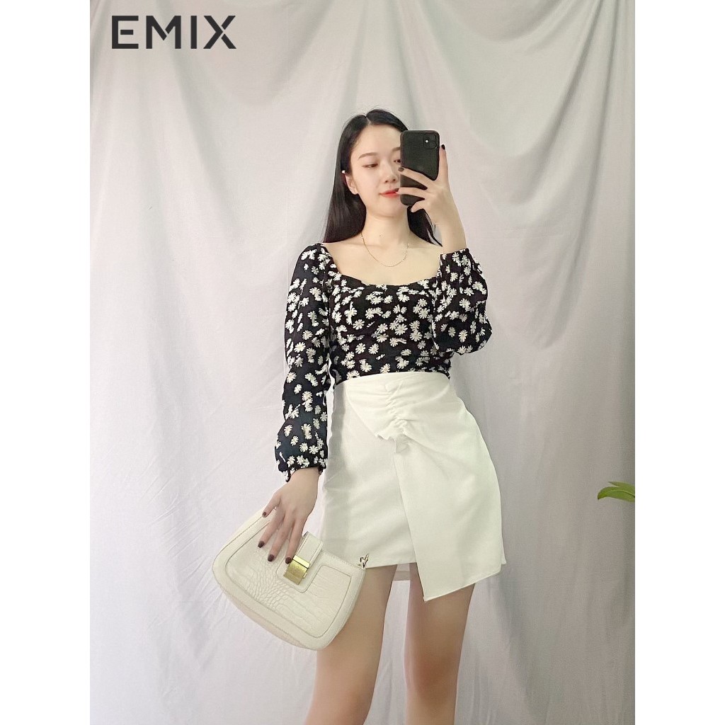 Áo croptop hoa cúc EMIX (màu đen), dáng ngắn, cổ vuông, dài tay bồng, ưng chun, chất lụa voan mềm mịn
