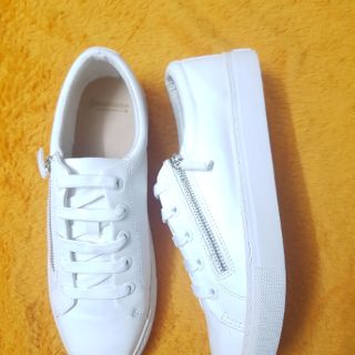 Giày Stradivarius sneakers