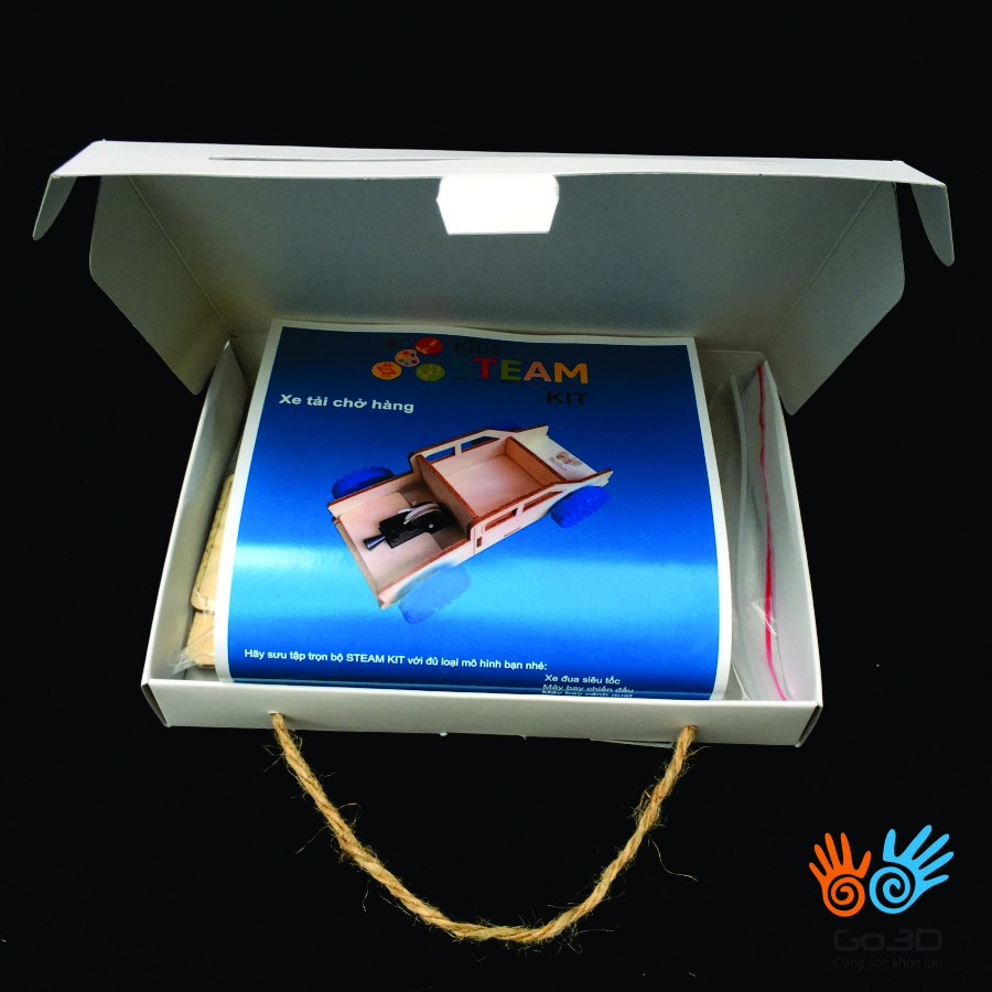 Xe tải lắp ghép bằng gỗ, chạy cót