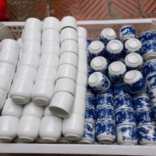 Chén kỷ để ban thờ gốm sứ Bát Tràng