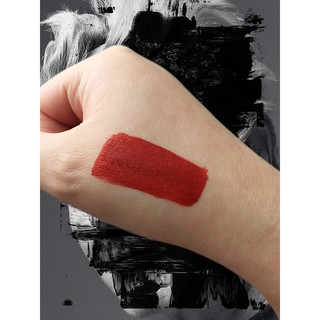 Son kem lì Kat Von D Everlasting Liquid màu Project Chimps đỏ đậm