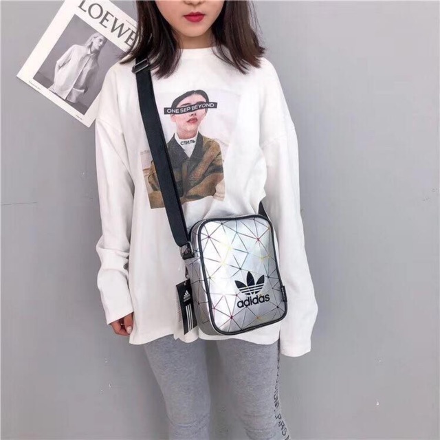 Túi đeo chéo siêu đẹp | BigBuy360 - bigbuy360.vn