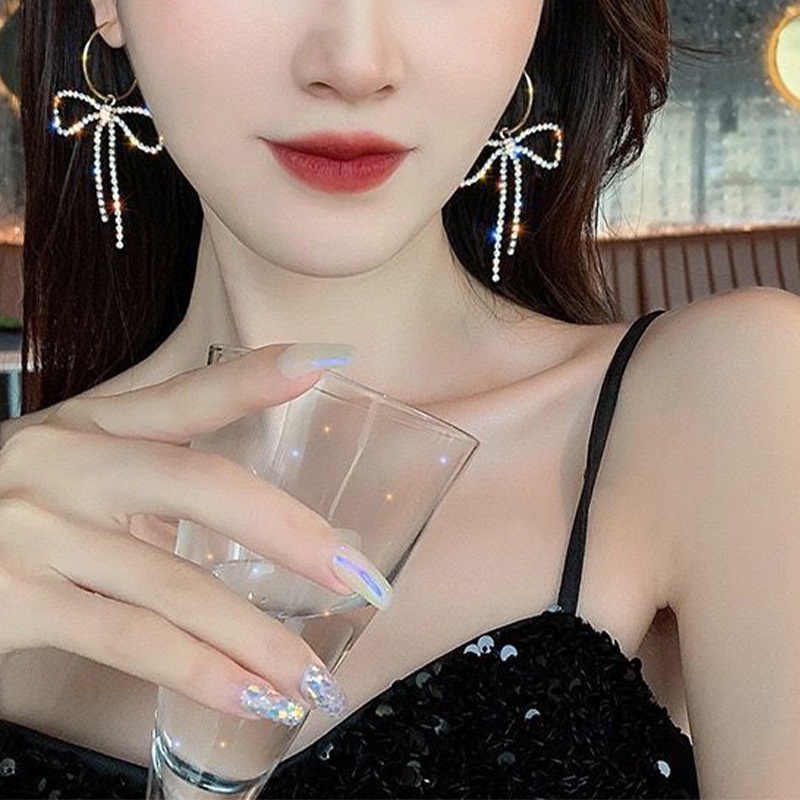 Khuyên Tai Nơ Đính Đá Sang Trọng Dành Cho Nữ