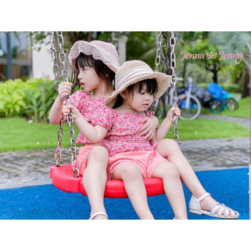 Set đồ đôi hoa nhí mẹ và bé - hàng thiết kế của Jenna&Jenny