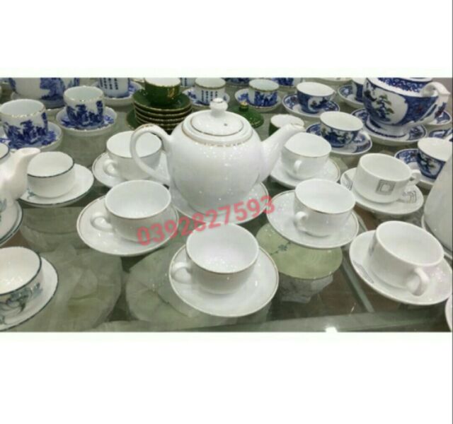 Bộ  ấm chén  Cao cấp Bát Tràng  dáng  Minh  long  2