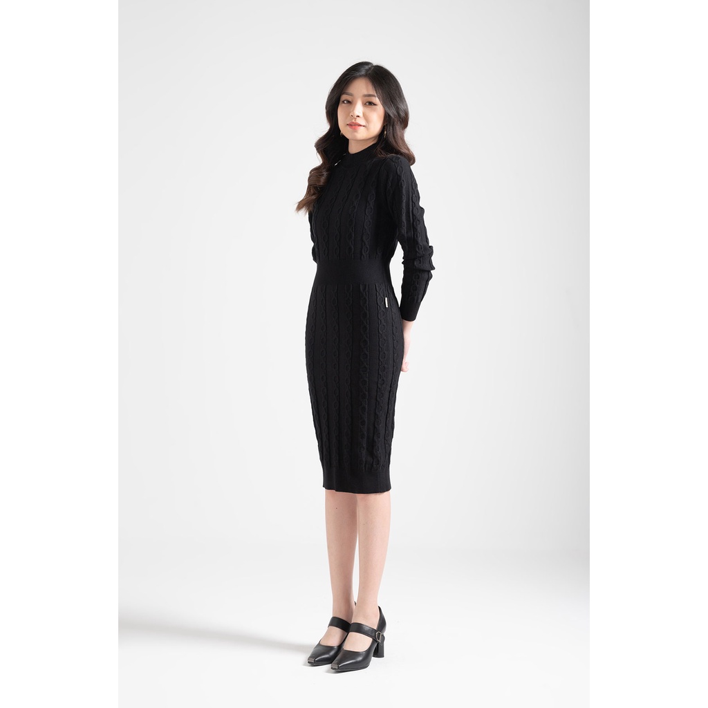 Đầm nữ ôm vặn thừng cổ bo by LAMER L63F21T005