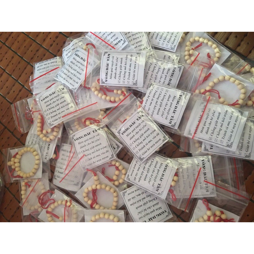 Vòng dâu tằm nâu và trắng cho bé