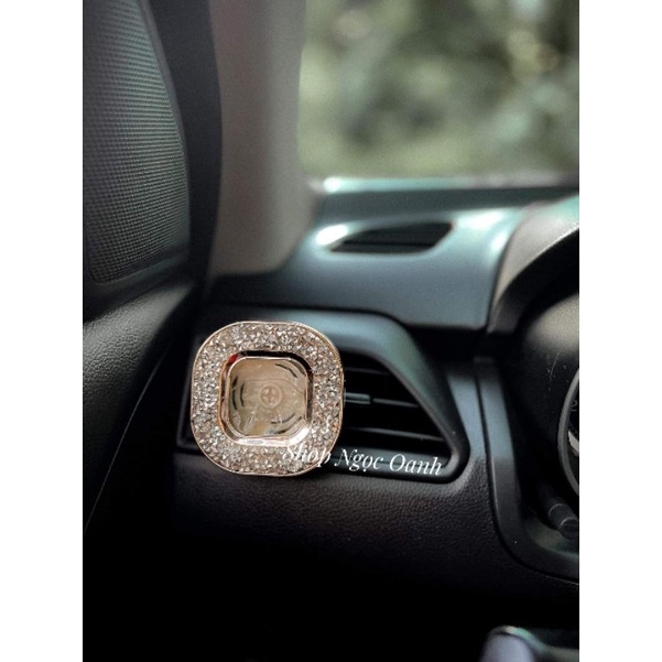 Kẹp khe gió điều hòa ô tô, kẹp đựng tinh dầu xe hơi BBW