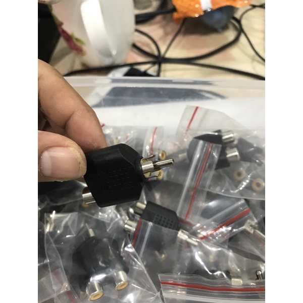Jack chia AV 1 Ra 2  giá rẻ - Đầu jack chia Hoa Sen
