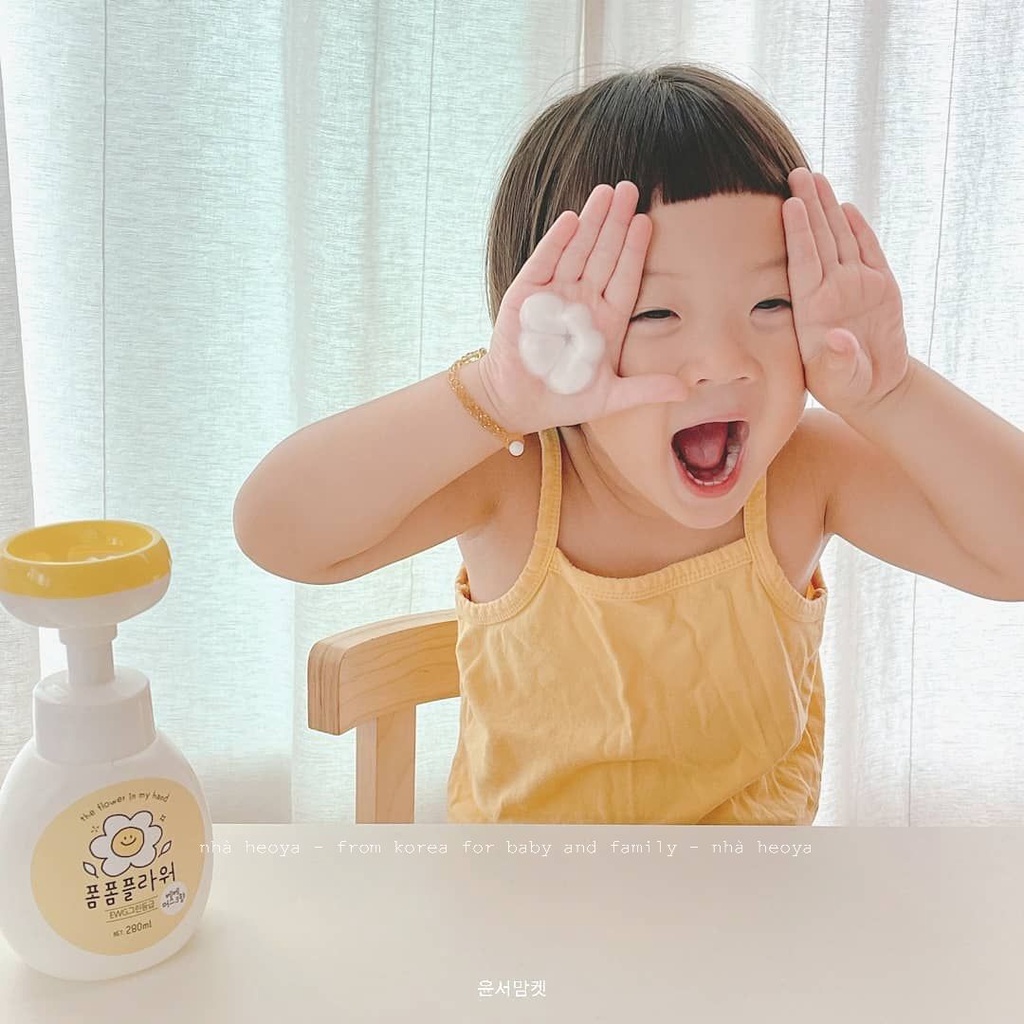 NƯỚC RỬA TAY TẠO BỌT HÌNH BÔNG HOA POMPOM FLOWER MADE IN KOREA