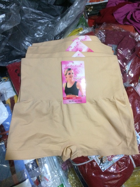 Quần gen mặc đầm