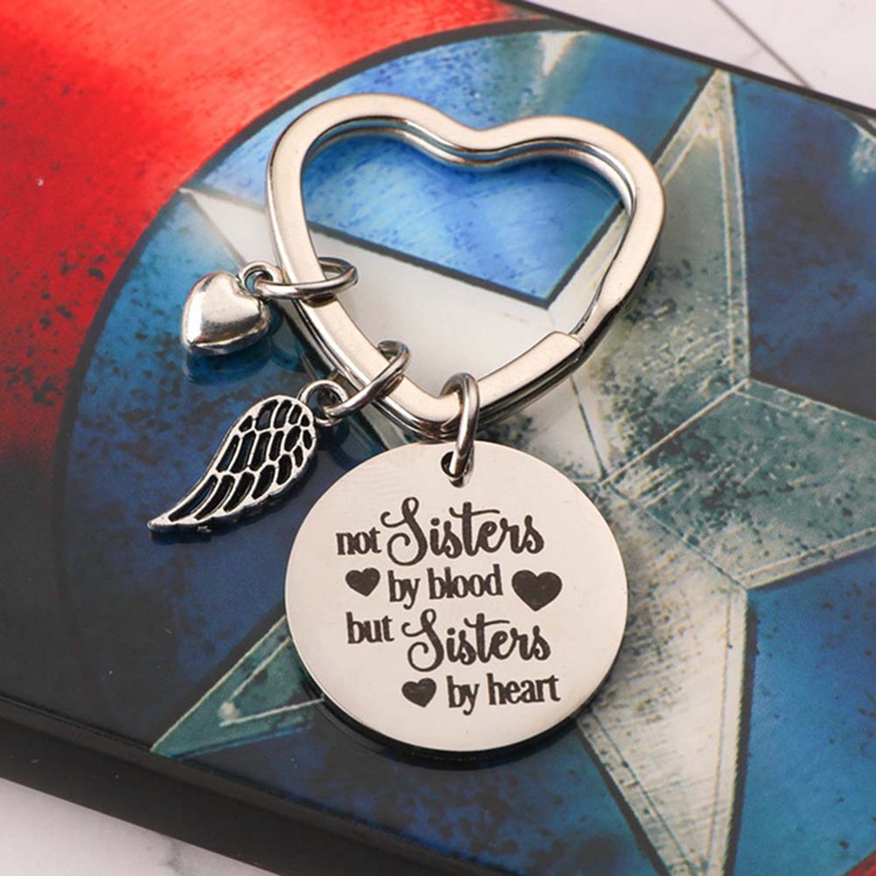 Móc khóa tròn in chữ I 'm Not Sisters By Blood But Sisters By Heart