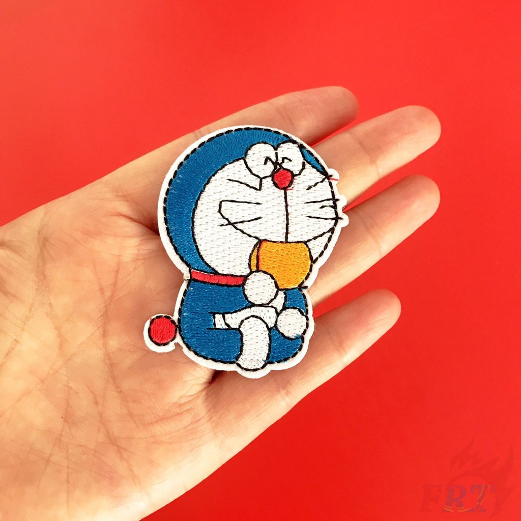 Miếng ủi quần áo thêu hình Doraemon dễ thương
