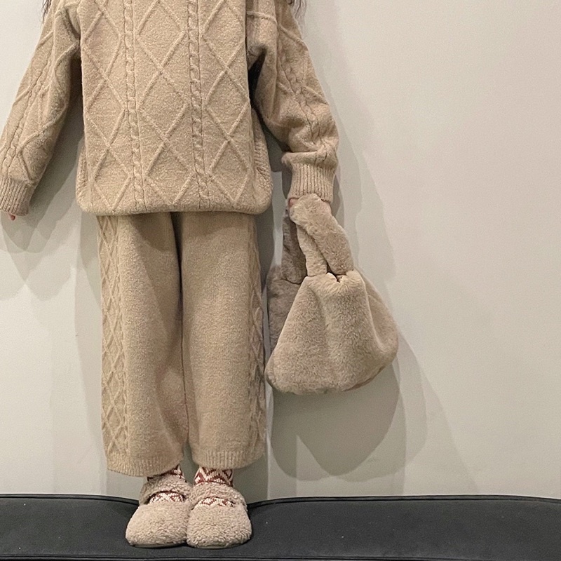 Bộ quần áo len xuông style hàn quốc cho bé