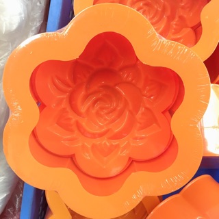 Khuôn xôi hoa hồng, trái tim bằng nhựa