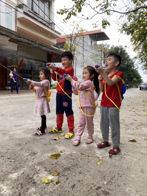 Đồ chơi ba lô súng nước hình siêu nhân cho bé ( ảnh&clip thật )