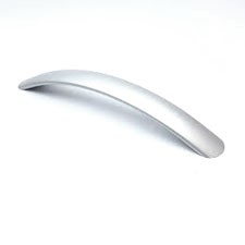 Tay nắm tủ nhôm