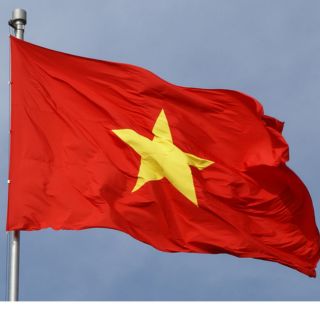 Lá cờ Tổ Quốc treo gia đình