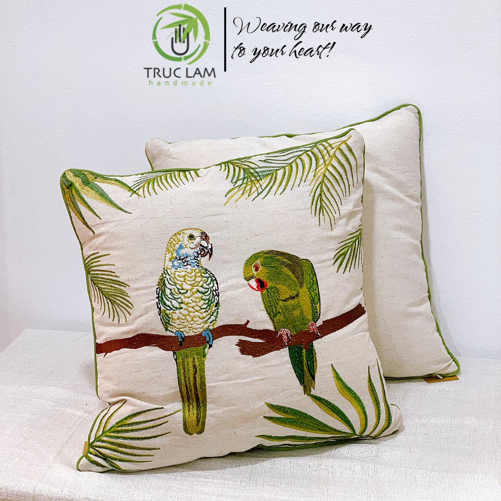 Gối/Vỏ Gối Vuông Tựa Lưng Sofa (45x45) Trang Trí Phòng Vải Linen Thêu Thủ Công Hình Hai Con Vẹt - Trúc Lâm Handmade