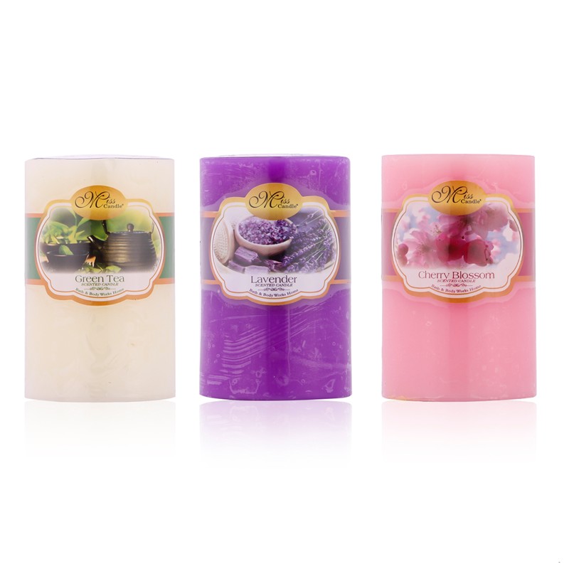 Set 3 nến thơm trụ tròn D5H8 Miss Candle FtraMart NQM0819 (5 x 8 cm) (Tím-hồng-vàng nhạt)