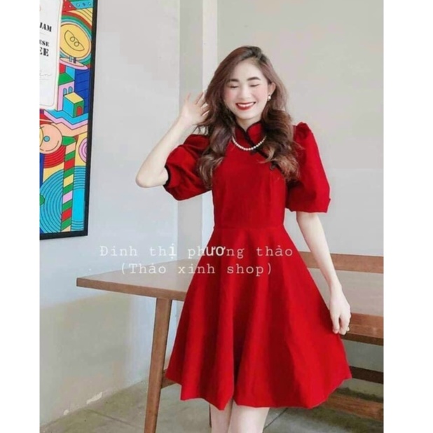 Đầm đỏ xoè tay phồng cổ tàu xinh xắn