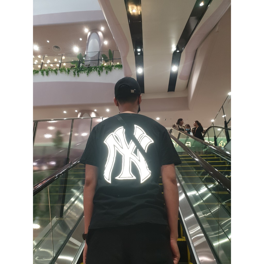 Áo Thun, Áo Thun Tay Lỡ Phom Rộng Unisex In Hình, In Decal Phản Quang Siêu Đẹp