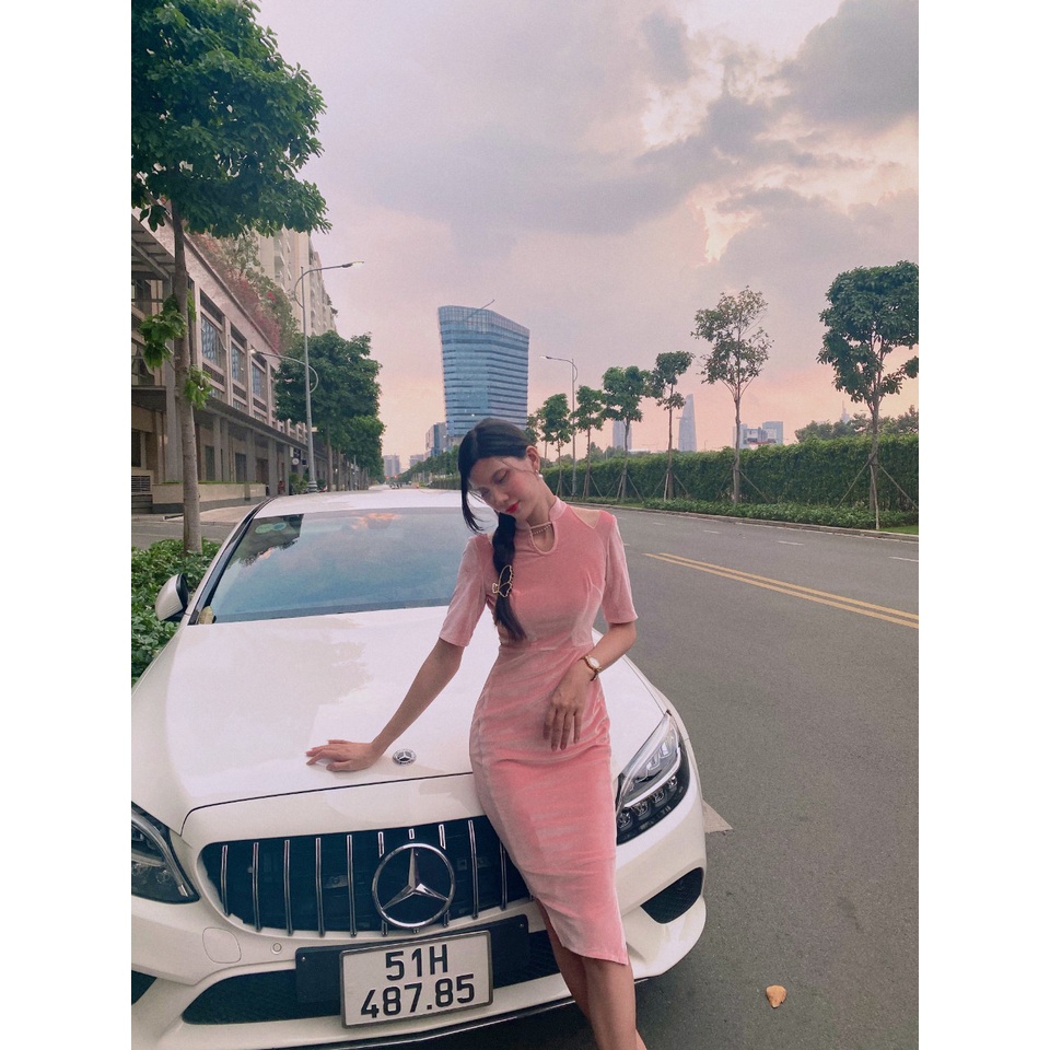 DORIS DRESS_Đầm body ELE xẻ tà ,hở vai ,cổ cách điệu TRUNG HOA