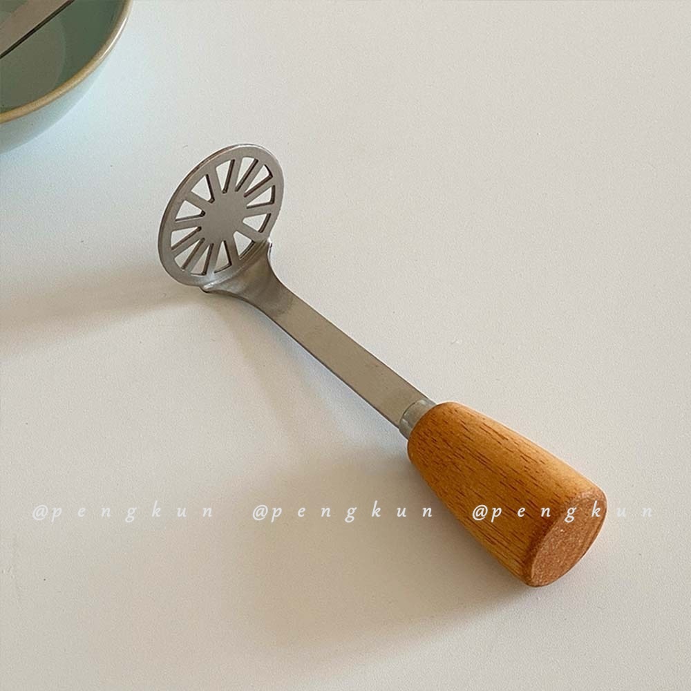 Dụng Cụ Nghiền Khoai Tây/Khoai Tây Nghiền Bằng Thép Không Gỉ Dày Dặn Có Tay Cầm Bằng Gỗ Tiện Dụng Cho Nhà Bếp