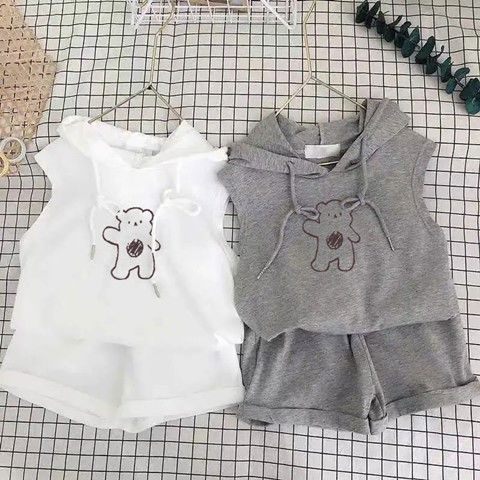 Set áo hoodie sát nách + quần short phong cách Hàn Quốc cho bé trai
