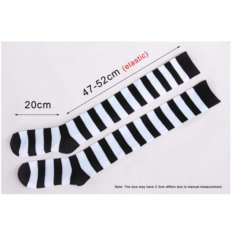 Vớ len dài họa tiết sọc cao trên gối hợp thời trang cho nữ