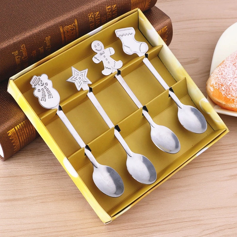Bộ 4 Muỗng Cà Phê Bằng Thép Không Gỉ Hình Cây Thông Giáng Sinh
