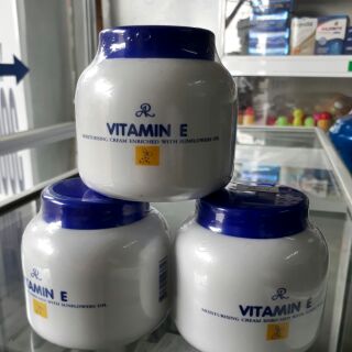 Kem dưỡng ẩm Vitamin E hũ thái