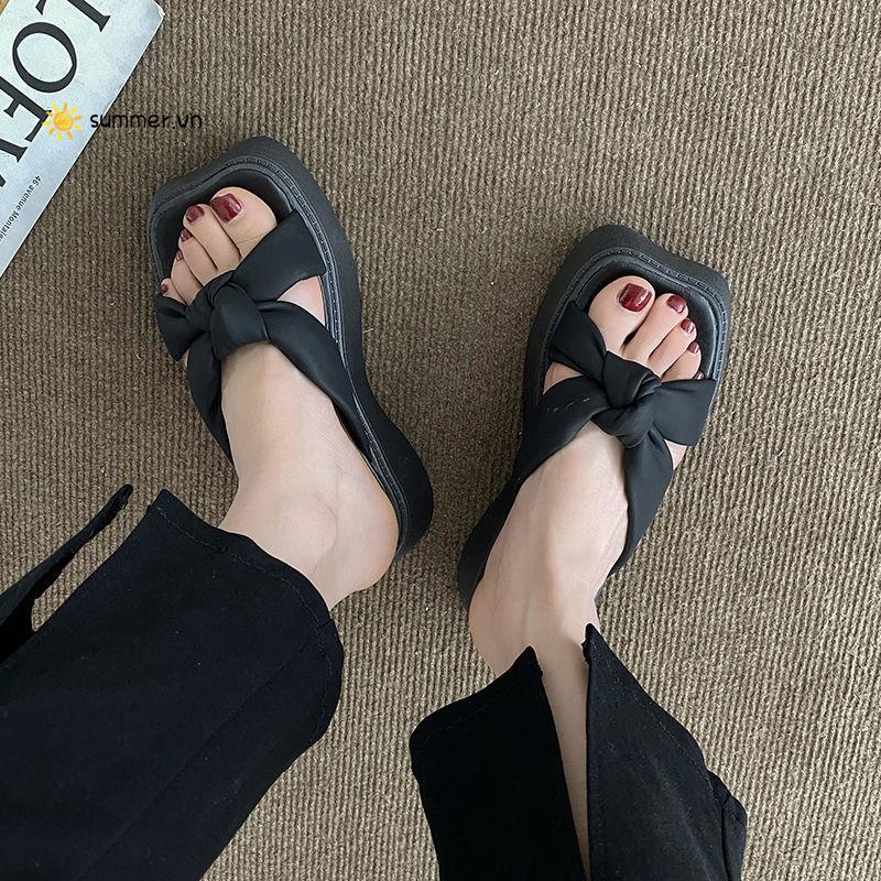 Dép Xỏ Ngón Đế Dày Chống Trượt Dễ Phối Đồ Thời Trang Mùa Hè Cho Nữ 2022