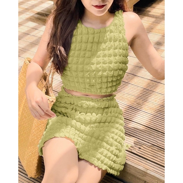 SET CROP 3 LỖ + CHÂN VÁY THUN XỐP