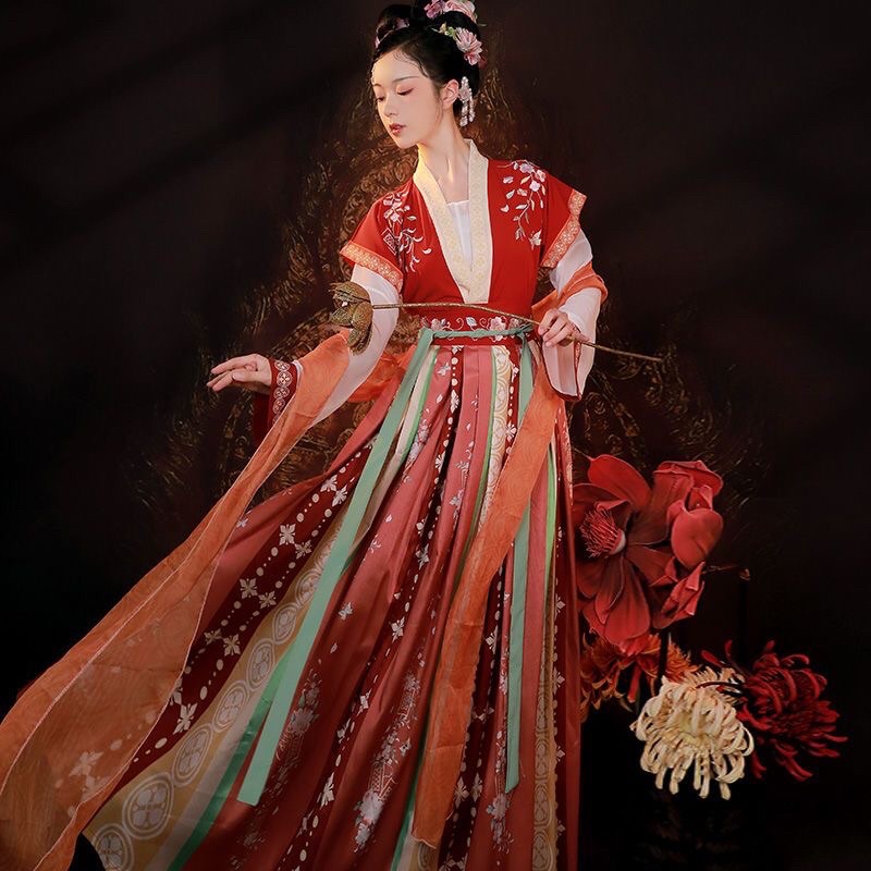 Váy Cổ Trang Đôn Hoàng Phi Thiên