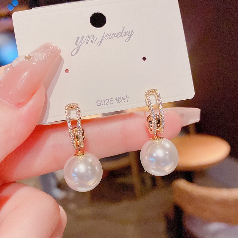 Khuyên Tai Hình Học Đính Ngọc Trai Thời Trang