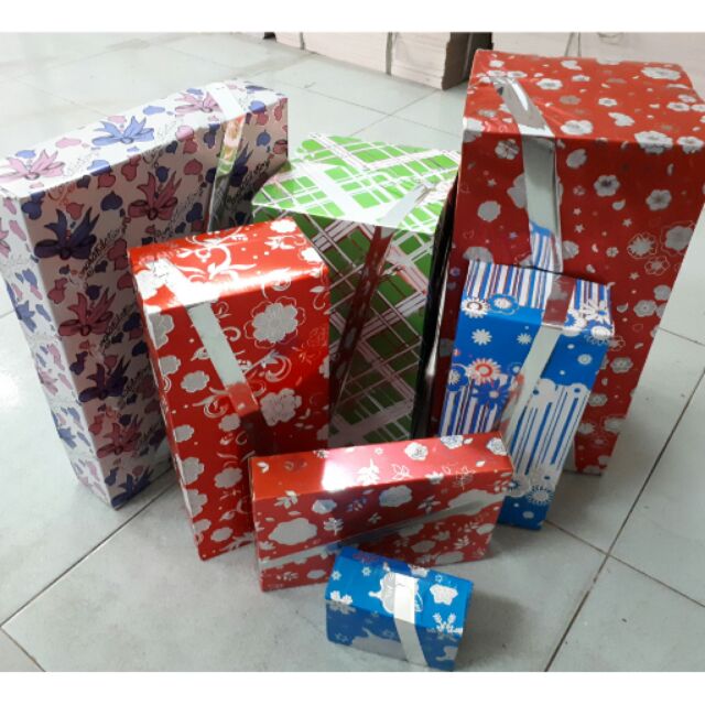 Combo 12 hộp đẹp trưng cây thông Noel