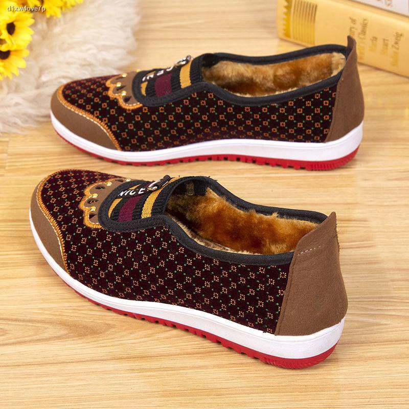 Mùa đông người già giày bông cũ vải Bắc Kinh phụ nữ cộng với nhung để giữ ấm cho trung niên và chống trượt bà ngoại | BigBuy360 - bigbuy360.vn